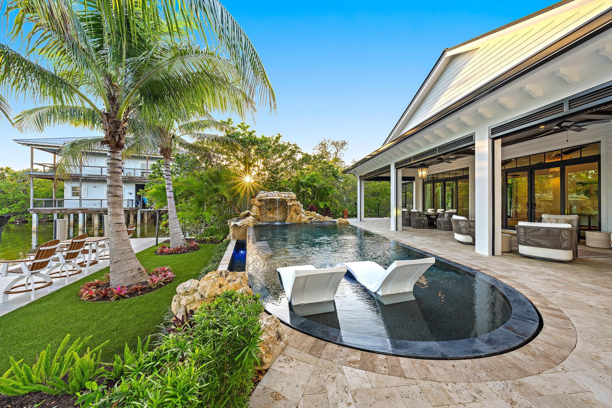 COVE HARBOR - Residential