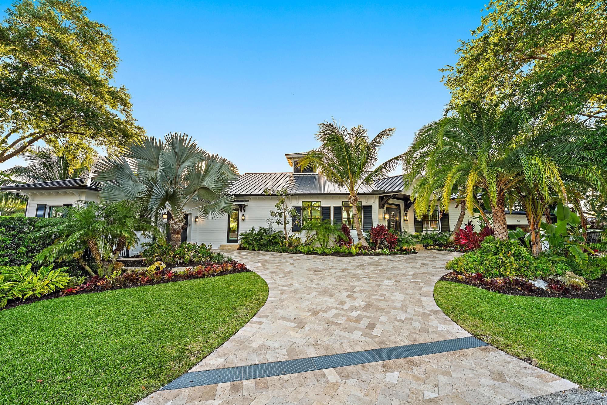 942 Pompano Drive
