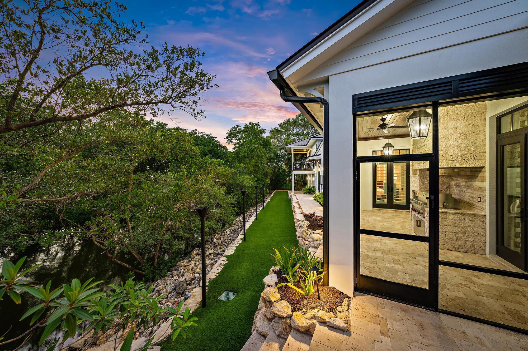COVE HARBOR - Residential