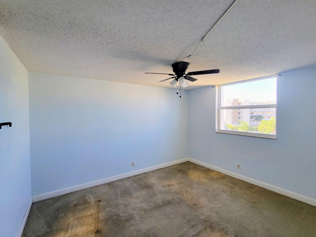 Meadowbrook Lakes - Residential