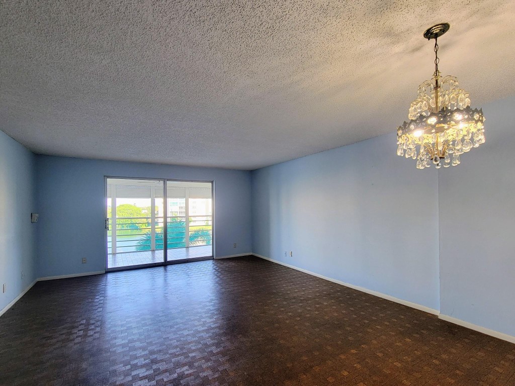 Meadowbrook Lakes - Residential