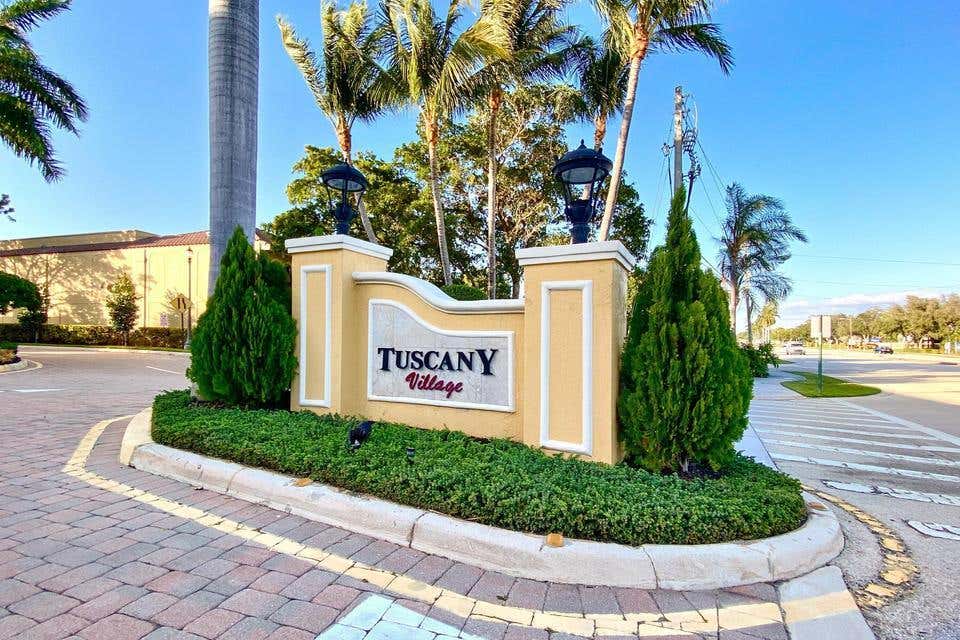 Photo of 210 NE 69th Circle, Boca Raton, FL 33487 (MLS # B26047406)