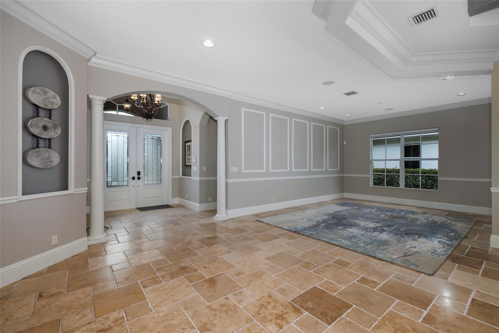 912 SW Sun Cir