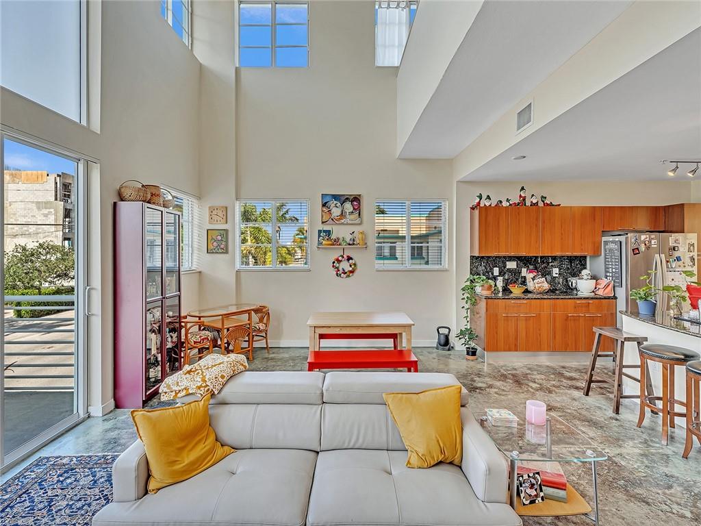 LAKE AVENUE LOFTS CONDO - Residential