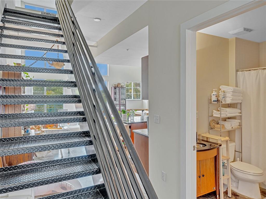 LAKE AVENUE LOFTS CONDO - Residential