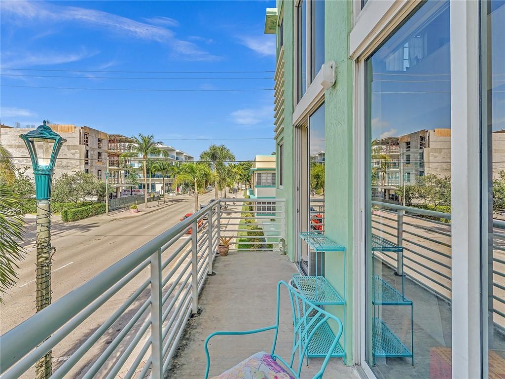 LAKE AVENUE LOFTS CONDO - Residential