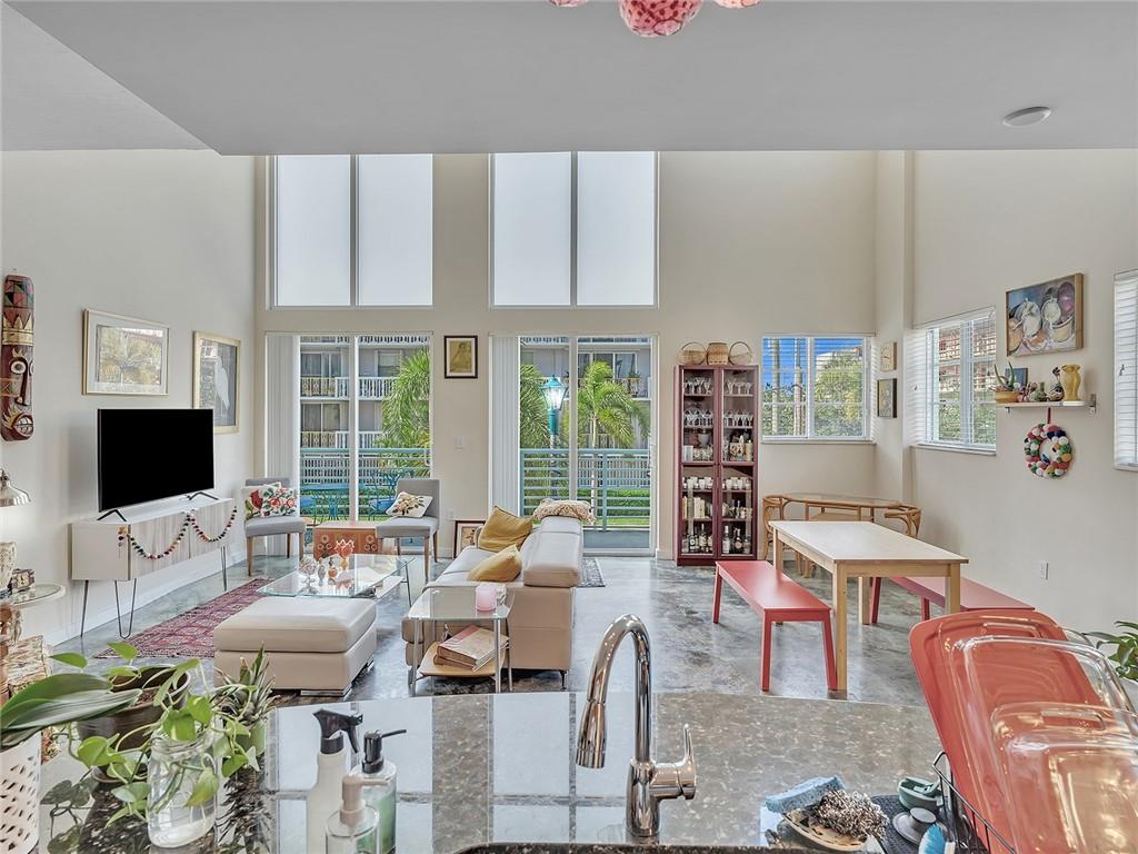 LAKE AVENUE LOFTS CONDO - Residential