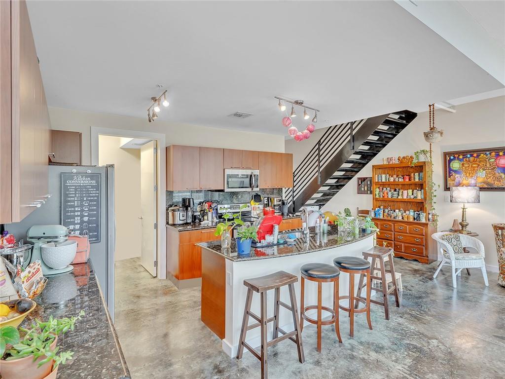 LAKE AVENUE LOFTS CONDO - Residential