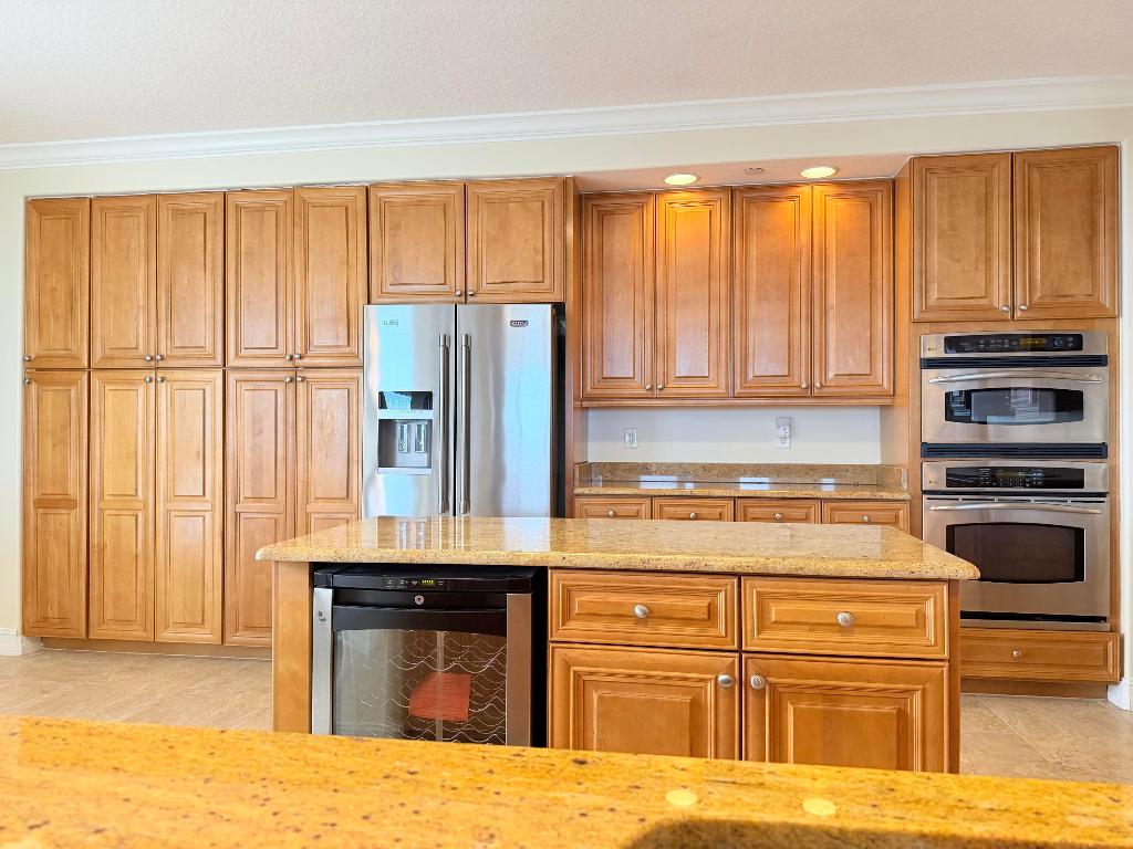 OCEANIQUE OCEANFRONT, A CONDOMINIUM - Residential