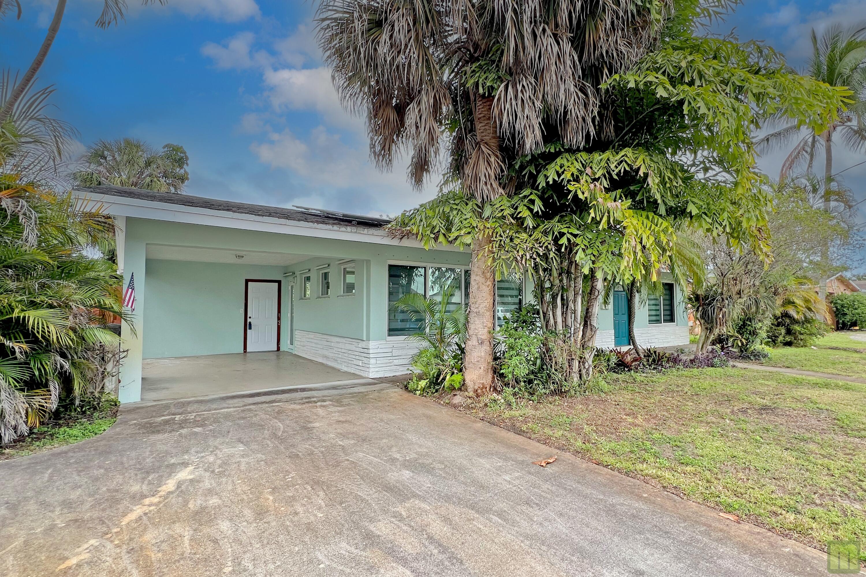 3831 NW 11th Street