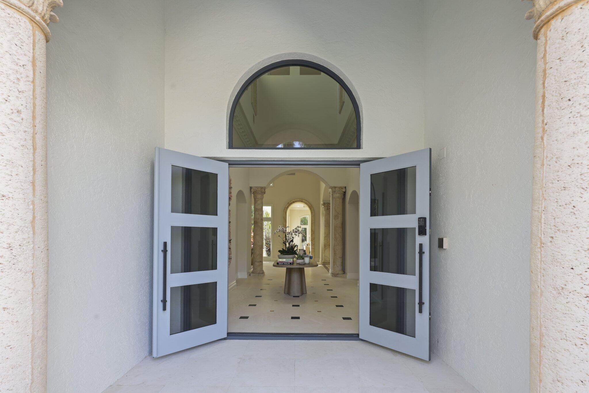 1010 Grand Court