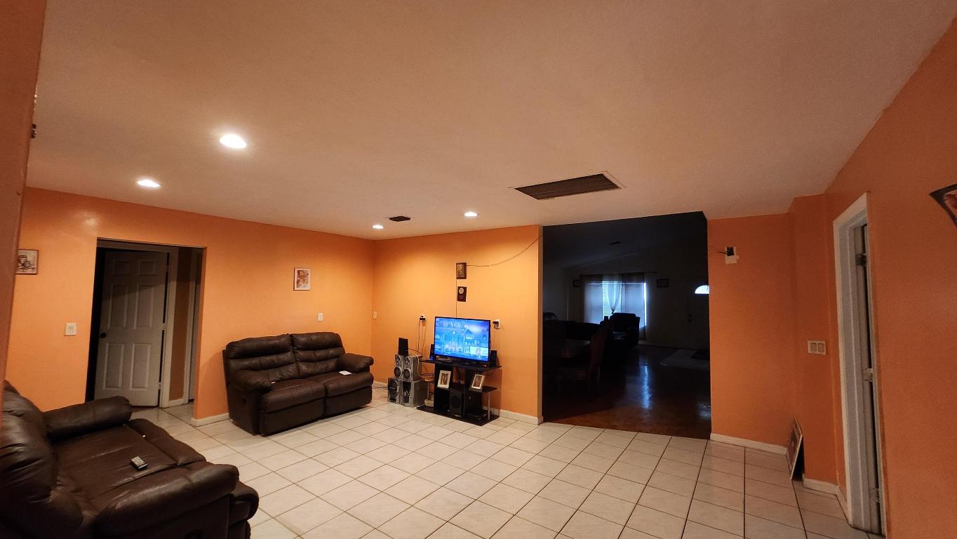 OLIVE TREE PAR 6B - Residential