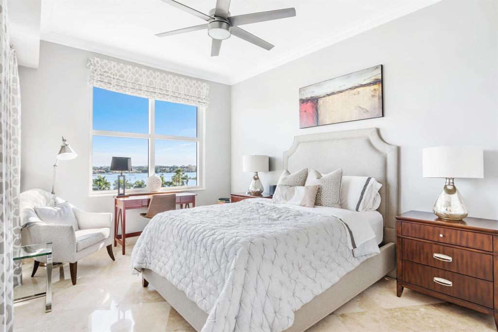 ESPLANADE GRANDE CONDO - Residential