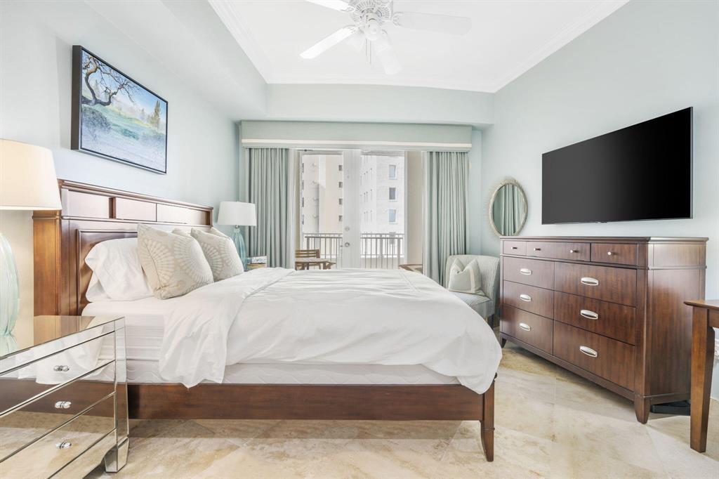 ESPLANADE GRANDE CONDO - Residential