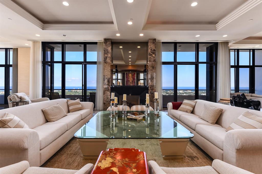 TRUMP PLAZA OF THE PALM B - Residential