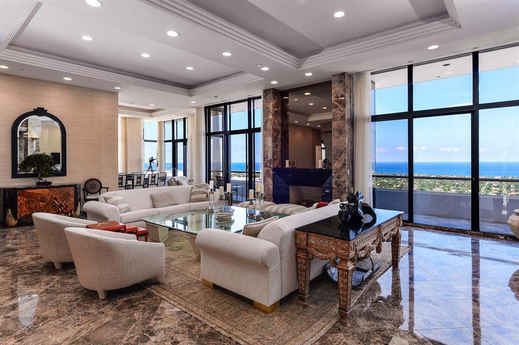 TRUMP PLAZA OF THE PALM B - Residential