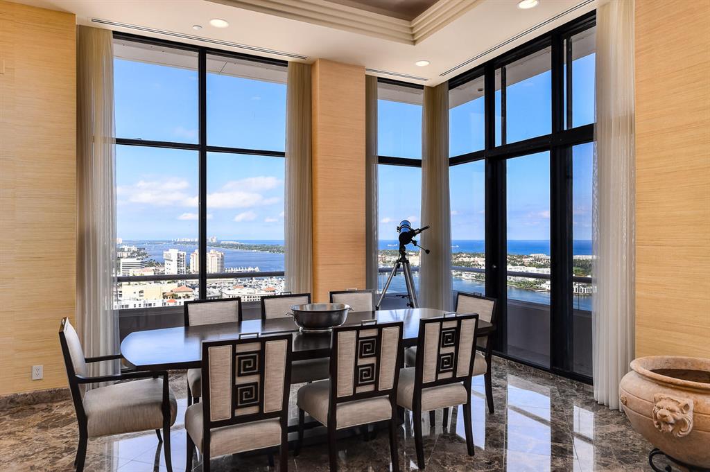 TRUMP PLAZA OF THE PALM B - Residential