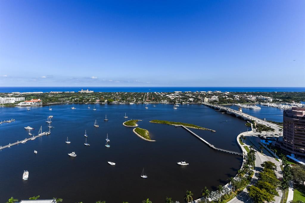 TRUMP PLAZA OF THE PALM B - Residential