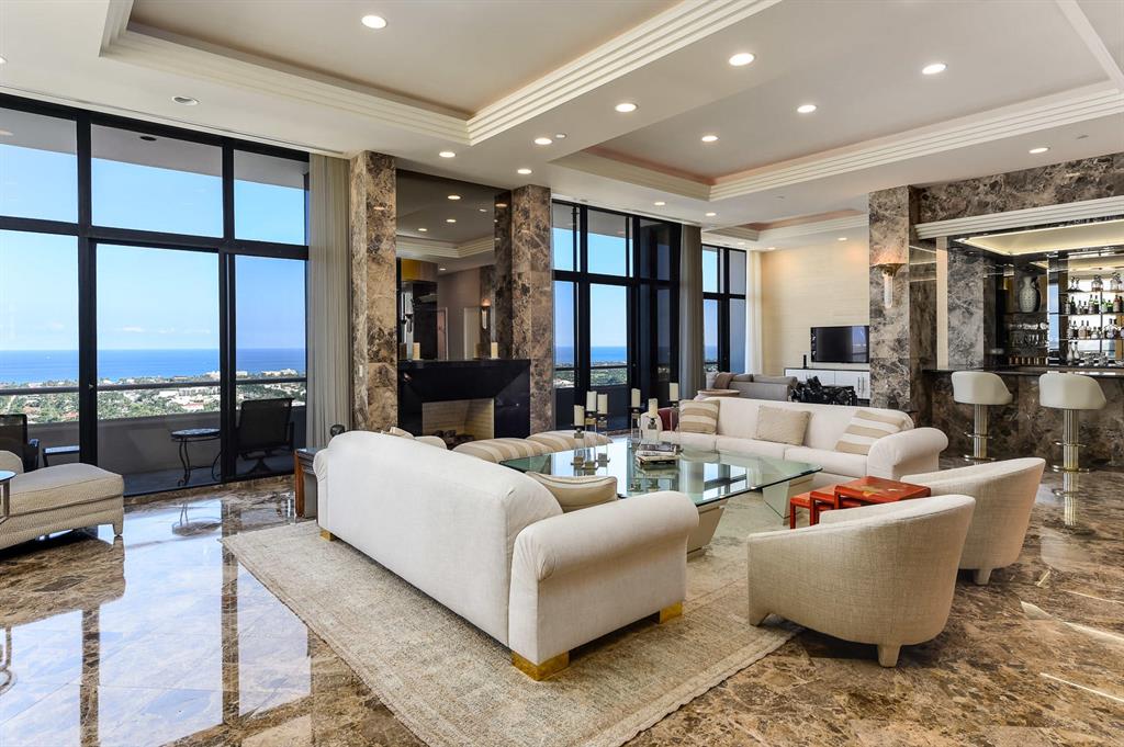 TRUMP PLAZA OF THE PALM B - Residential