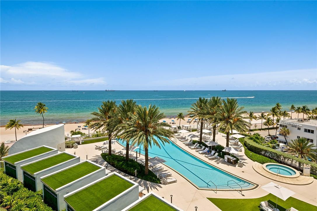 PARAMOUNT - Residential Lease