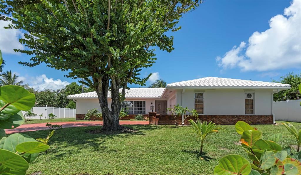 Photo of 1919 Crafton Road, North Palm Beach, FL 33408 (MLS # R10739970)
