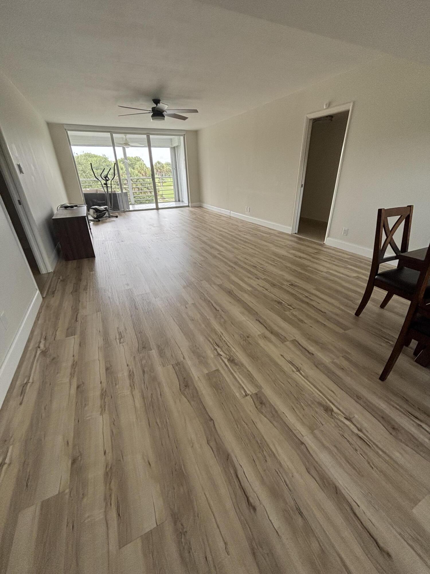 555 Oaks Lane 309