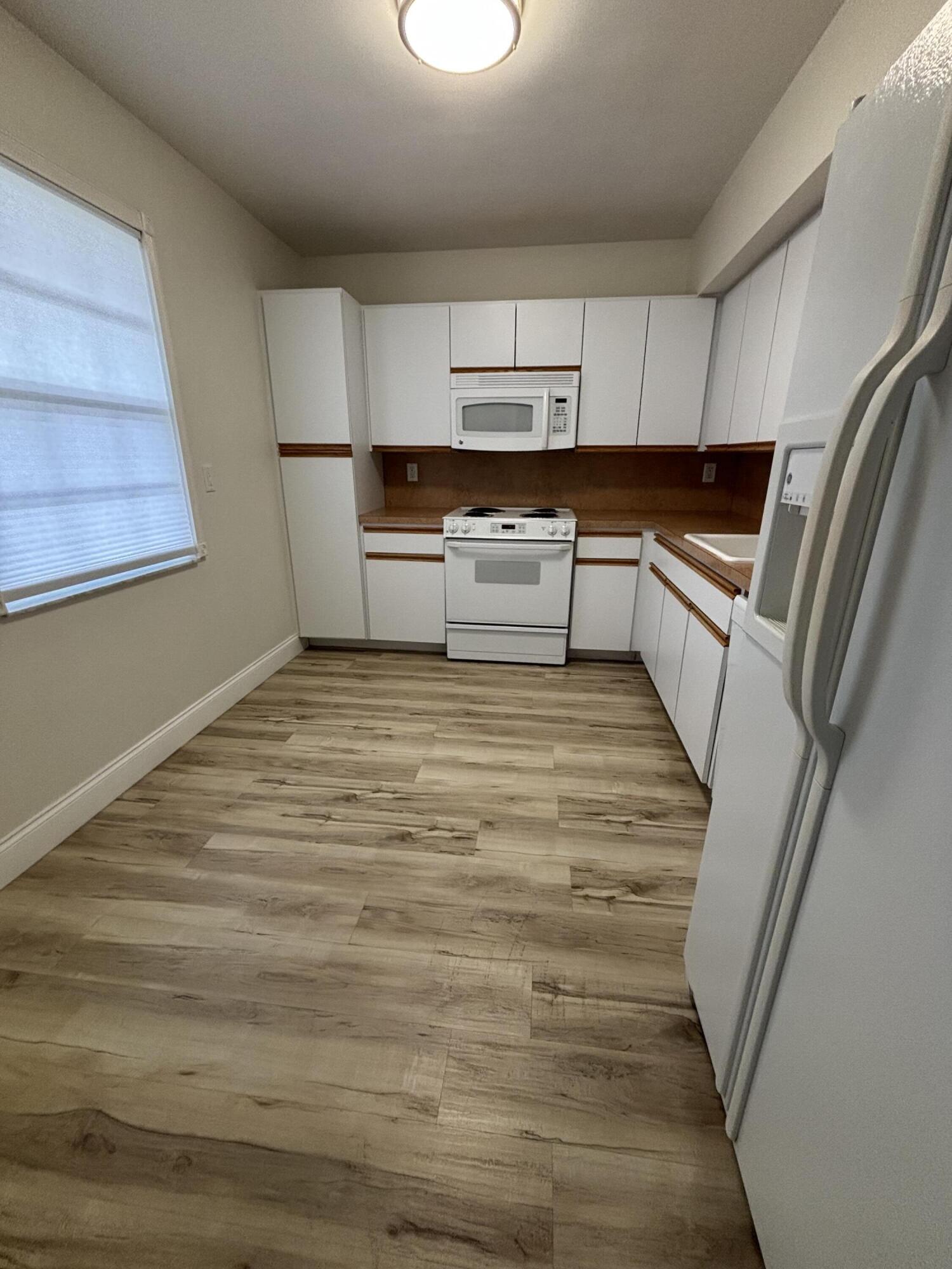 555 Oaks Lane 309