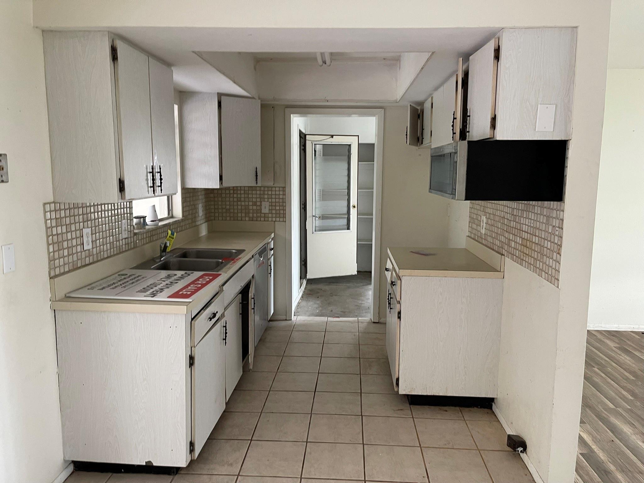 PT LABELLE UNIT 4 - Residential