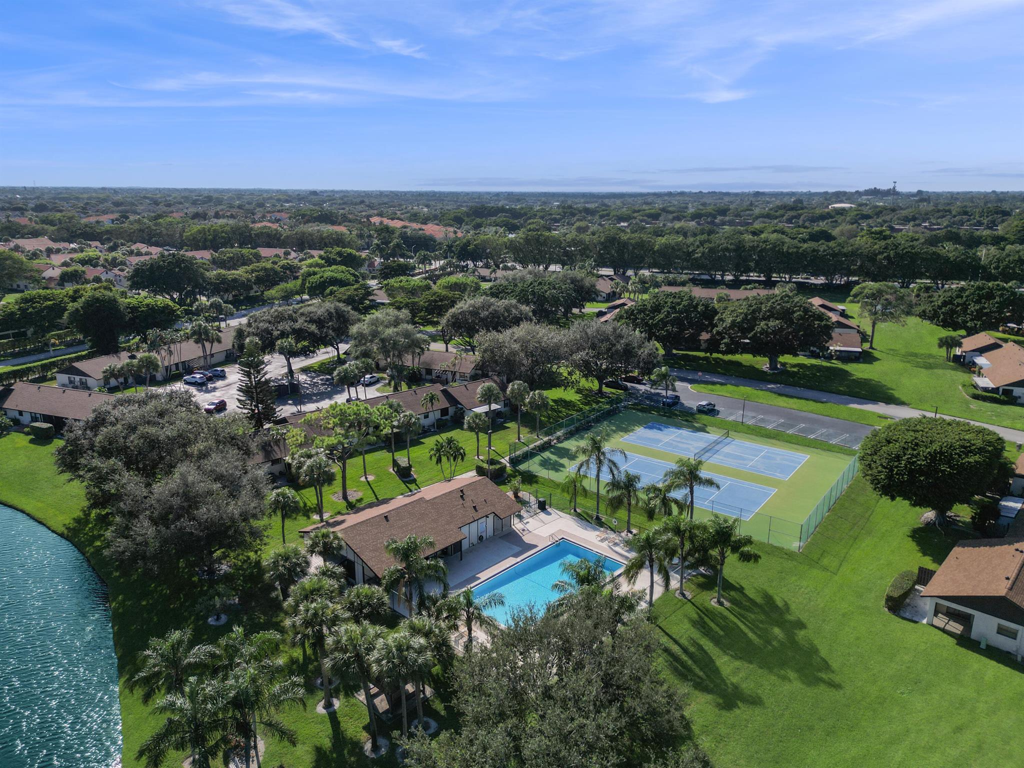 TRADEWINDS AT DOS LAGOS C - Residential