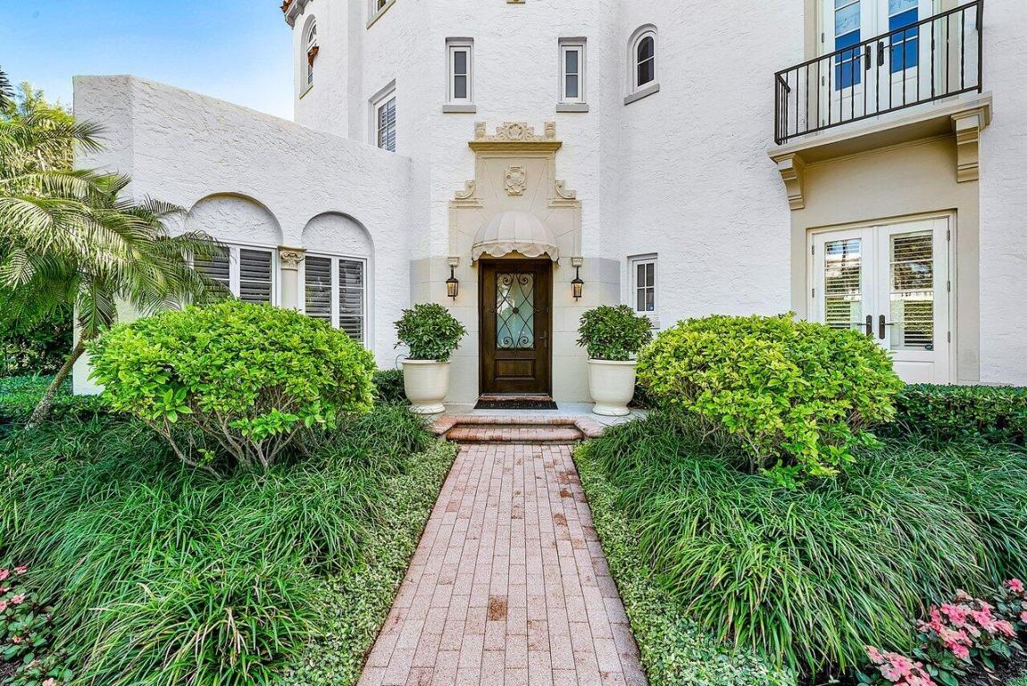 130 Brazilian Avenue