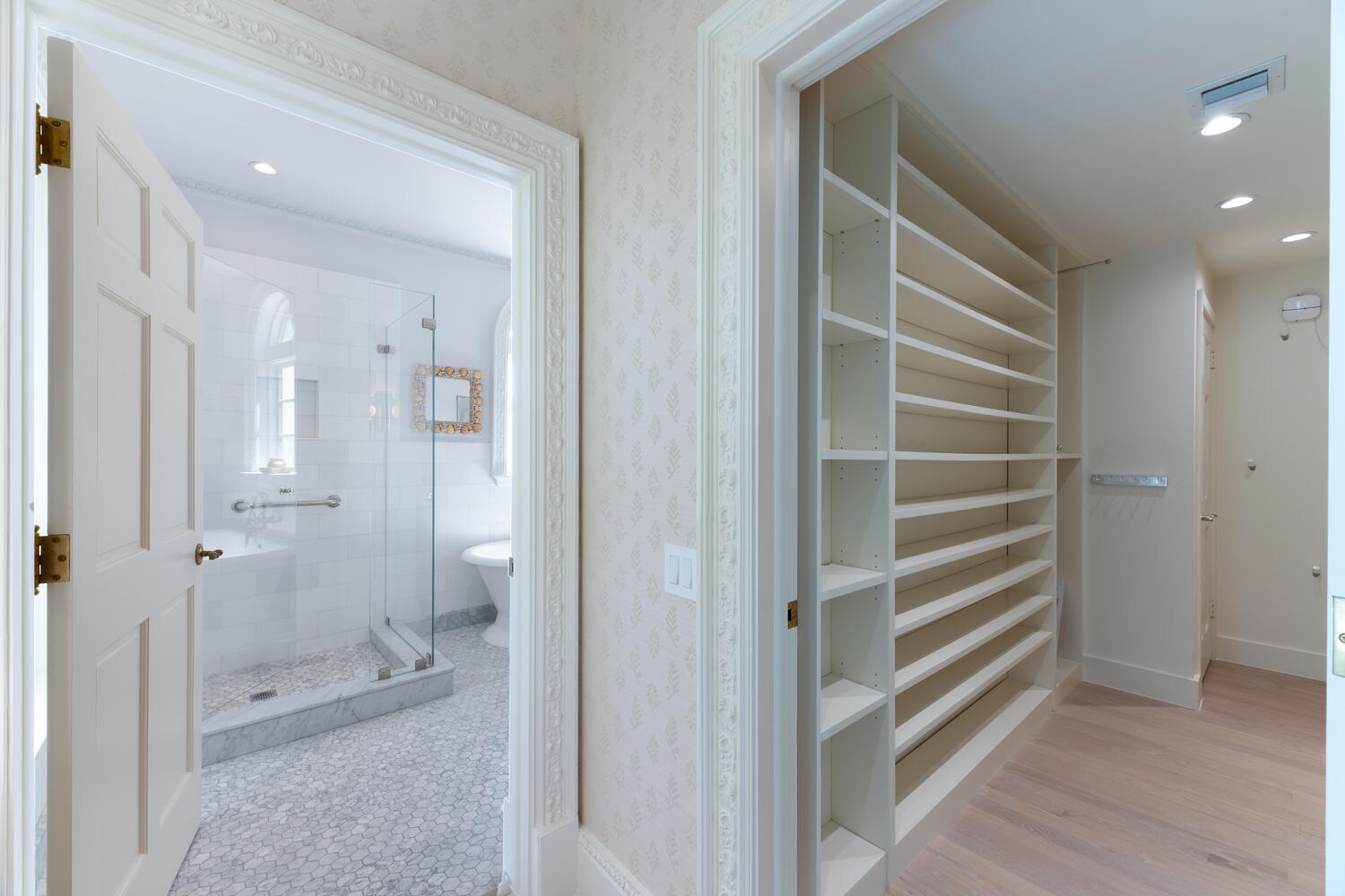 ROYAL PARK - Residential