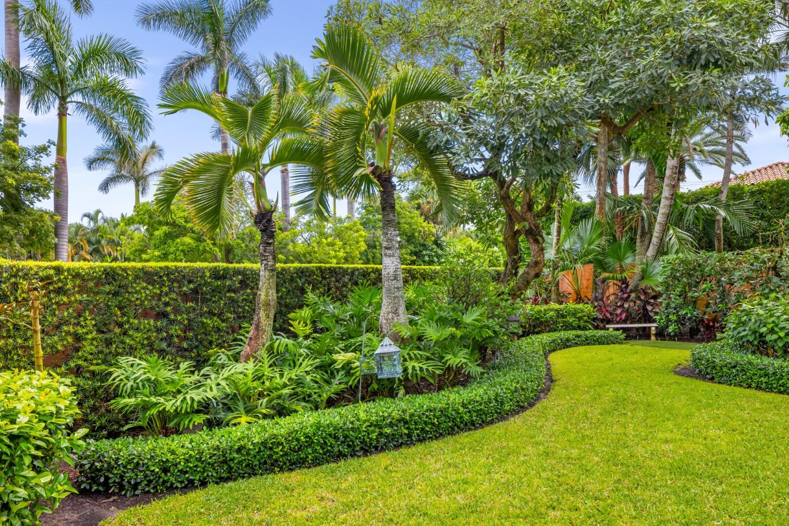 EL BRAVO PARK - Residential