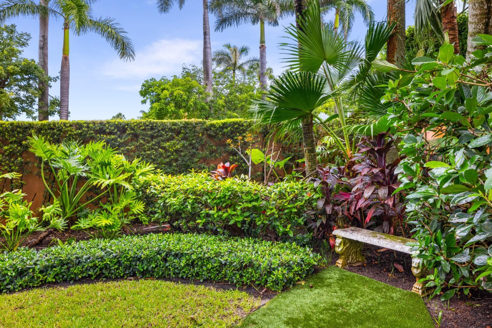 EL BRAVO PARK - Residential