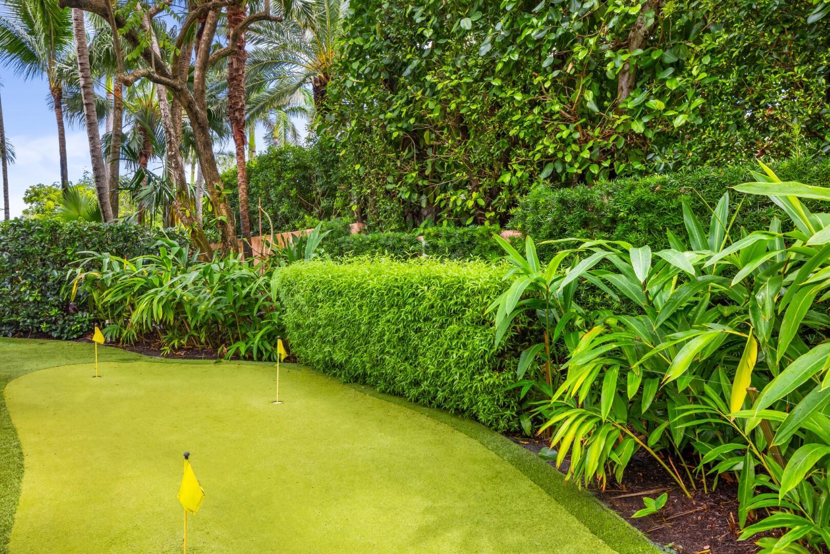 EL BRAVO PARK - Residential