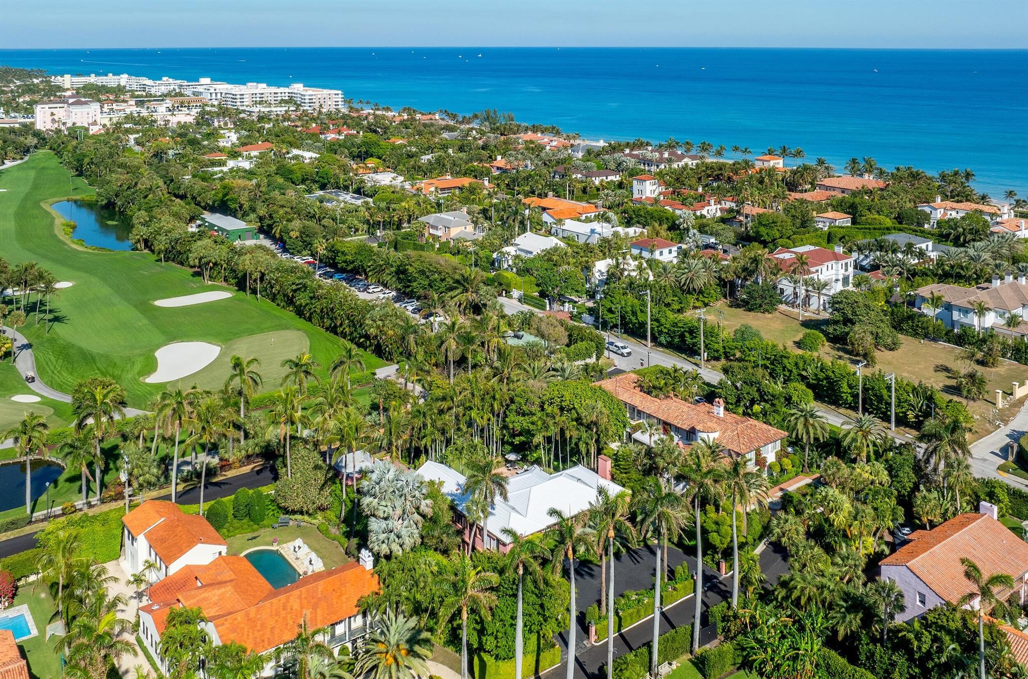 EL BRAVO PARK - Residential