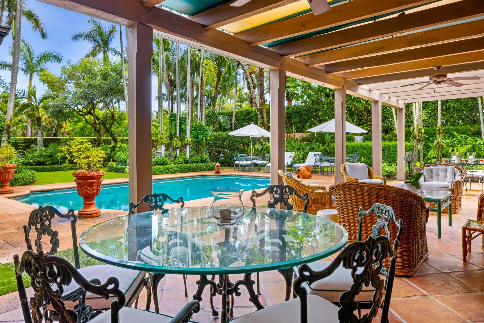 EL BRAVO PARK - Residential