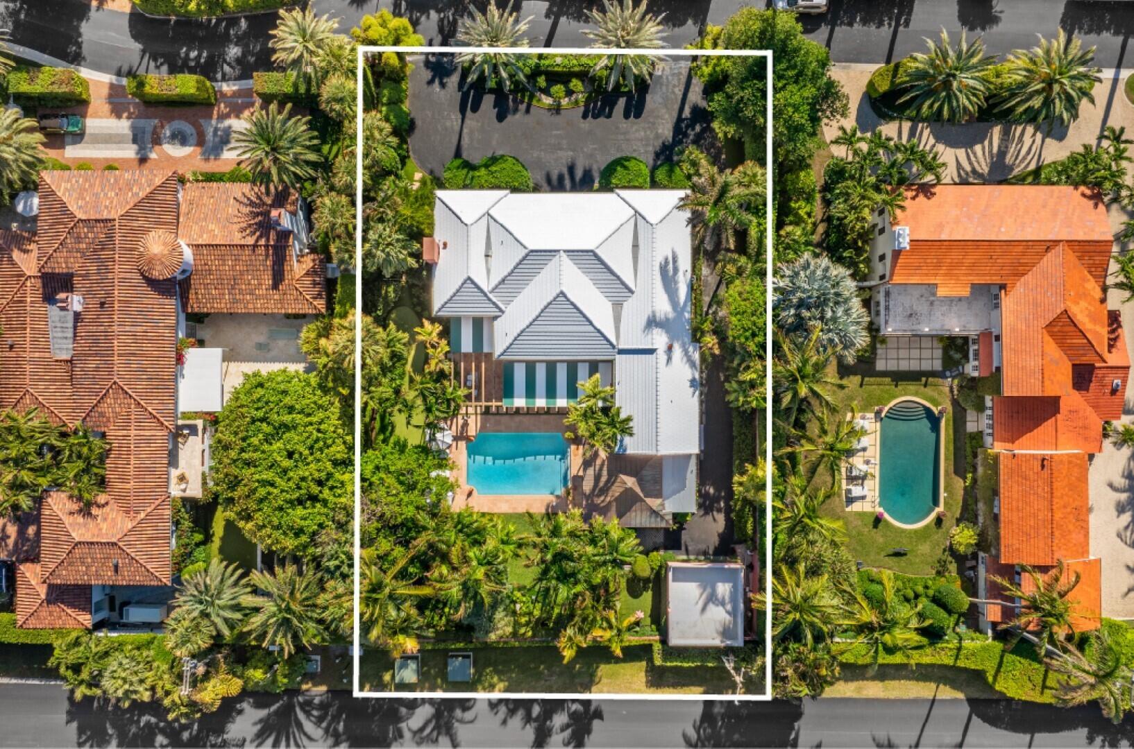 EL BRAVO PARK - Residential