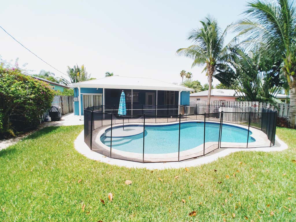 Photo of 3458 Canal Court, Jupiter, FL 33469 (MLS # B26053965)