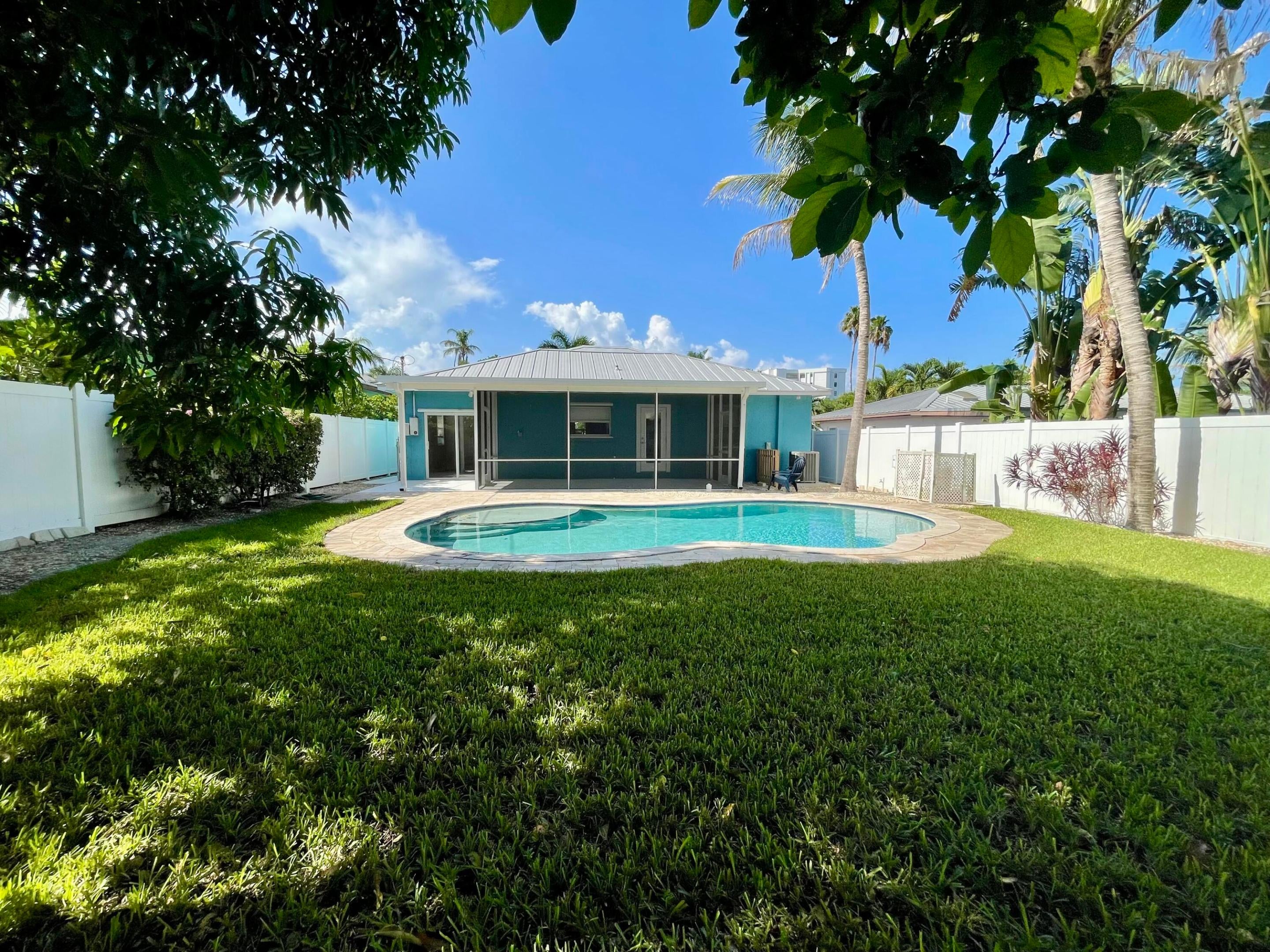 3458 Canal Court