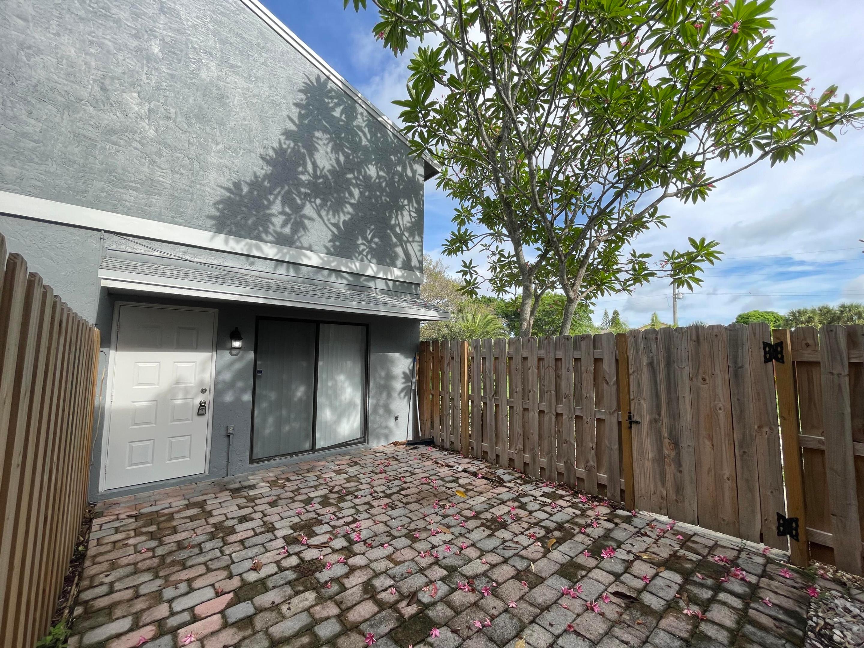 3 Crossings Circle A