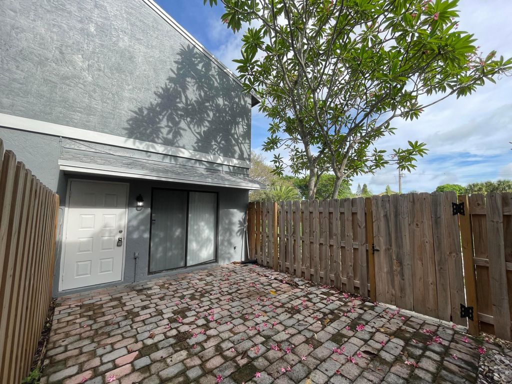 Photo of 3 Crossings Circle #A, Boynton Beach, FL 33435 (MLS # R11138271)