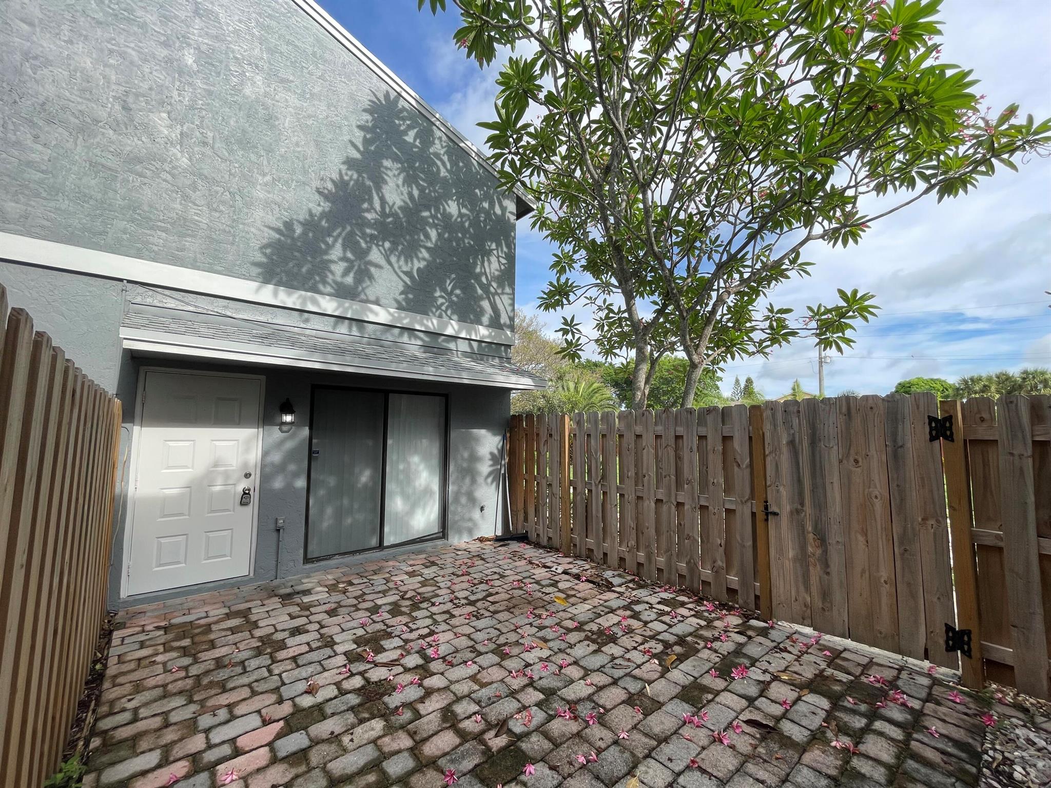 CROSSINGS OF BOYNTON BEAC - Residential