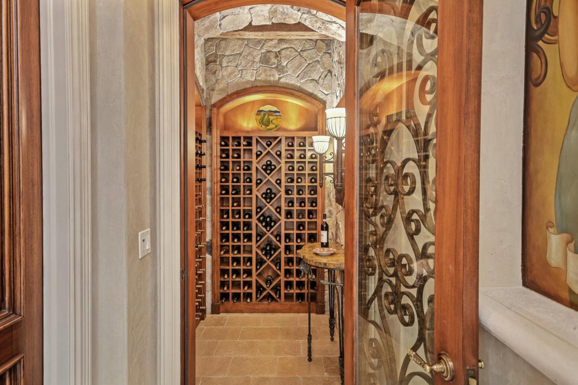 Camelot On Atlantic - Residential