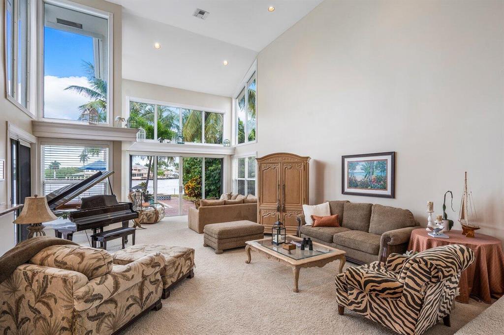 BOYNTON ISLES - Residential