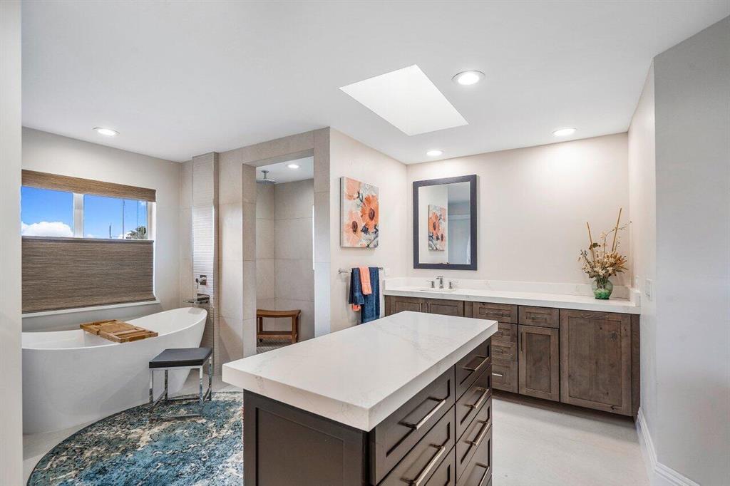 BOYNTON ISLES - Residential