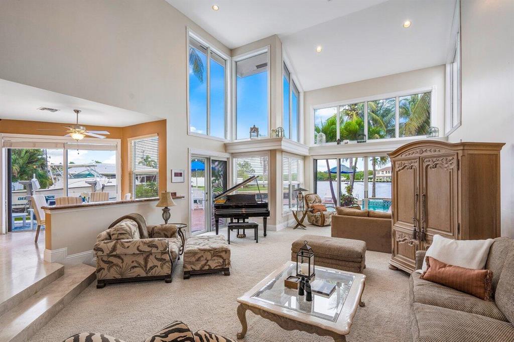 BOYNTON ISLES - Residential