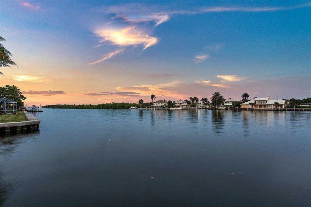 BOYNTON ISLES - Residential