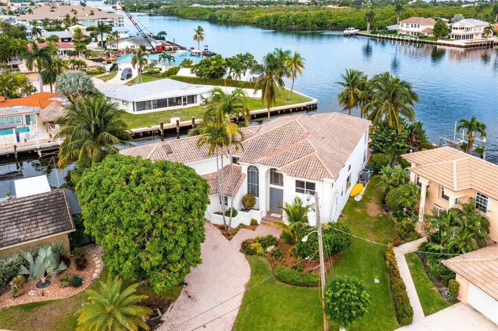 BOYNTON ISLES - Residential