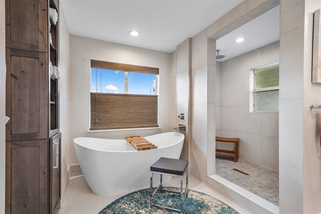 BOYNTON ISLES - Residential