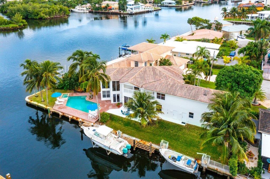 BOYNTON ISLES - Residential